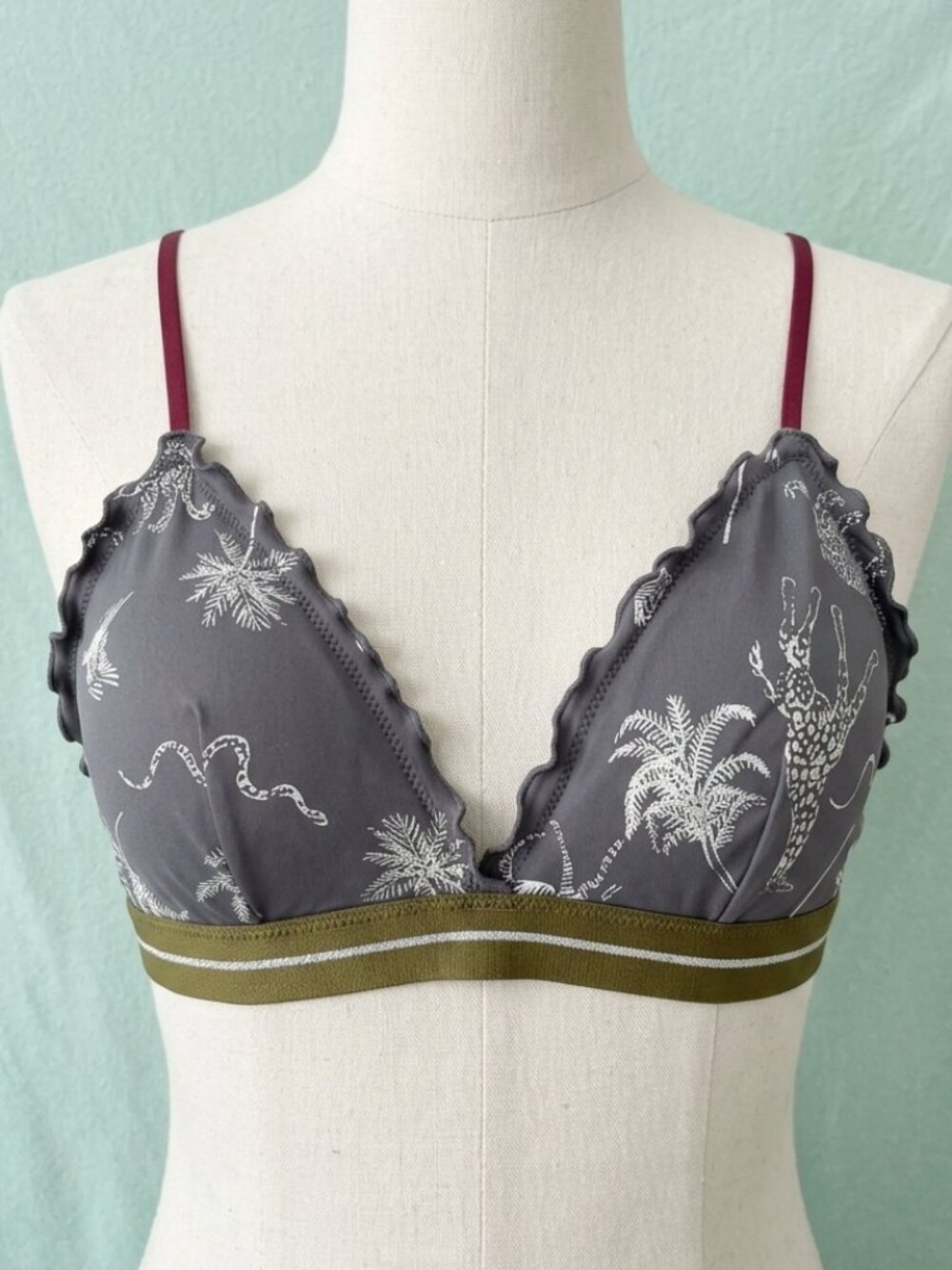 HM Scalloped Triangle Bikini Top Safari Animal Print Grey Metallic Resortwear 10
